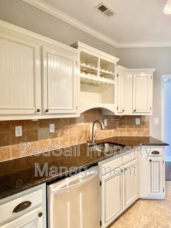 Building Photo - 949 Backspin Ct