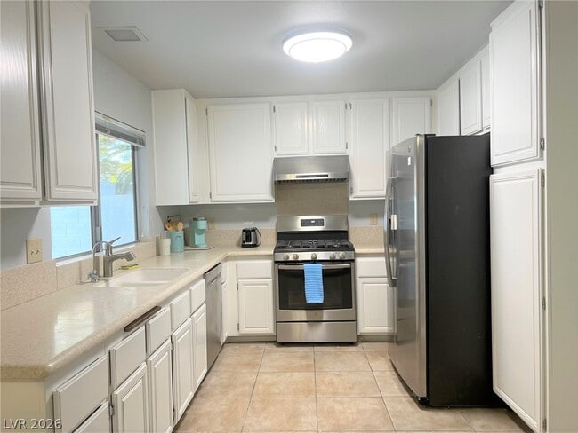 Building Photo - 4761 Torrence Dr