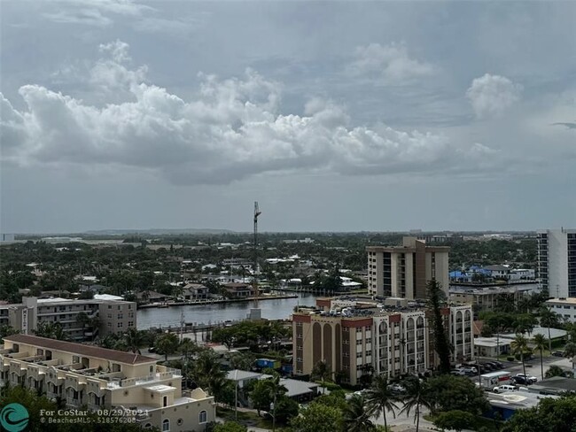 Building Photo - 305 N Pompano Beach Blvd