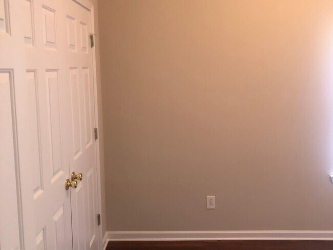 Building Photo - 2107 Creekview Trail