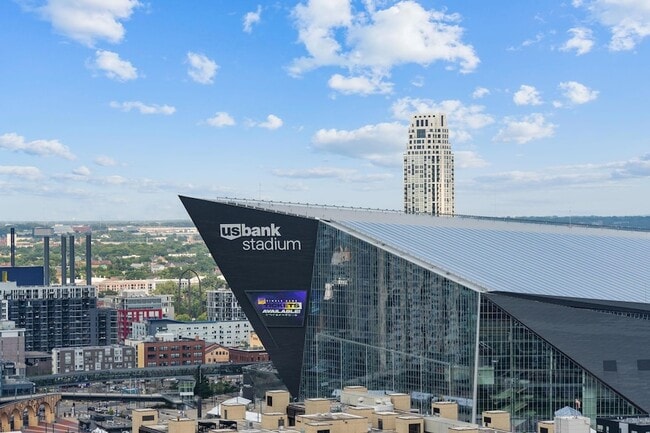 Building Photo - 929 Portland Ave