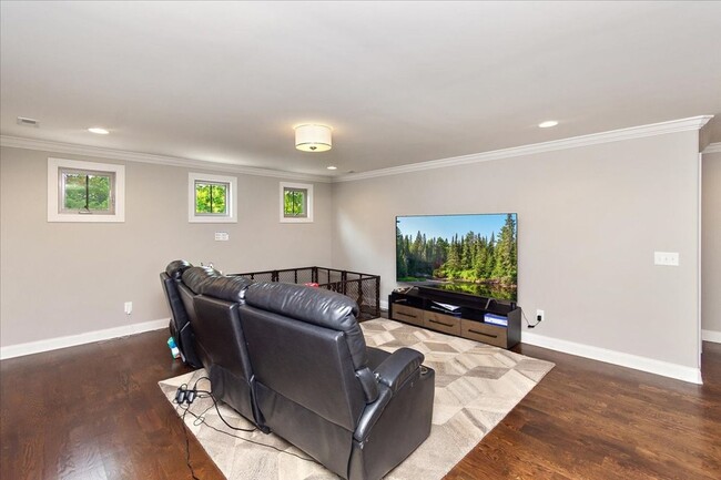 Building Photo - READY FOR SHOWINGS! 4BR Home in Blackman School district