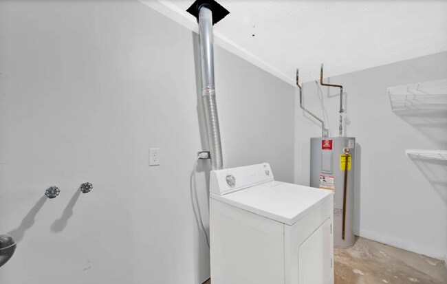 Building Photo - 21 Pebblestone Cir