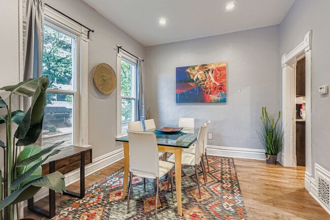 Primary Photo - 536 E 2nd Ave