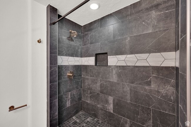 Building Photo - 5113 W Vibrato St