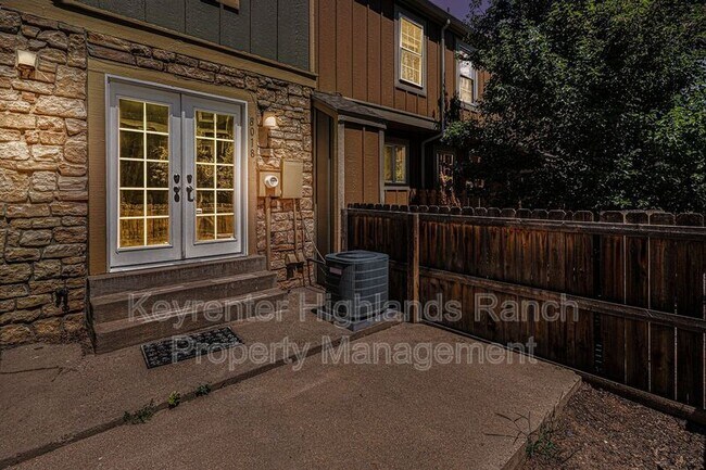 Building Photo - 8018 S Columbine Ct
