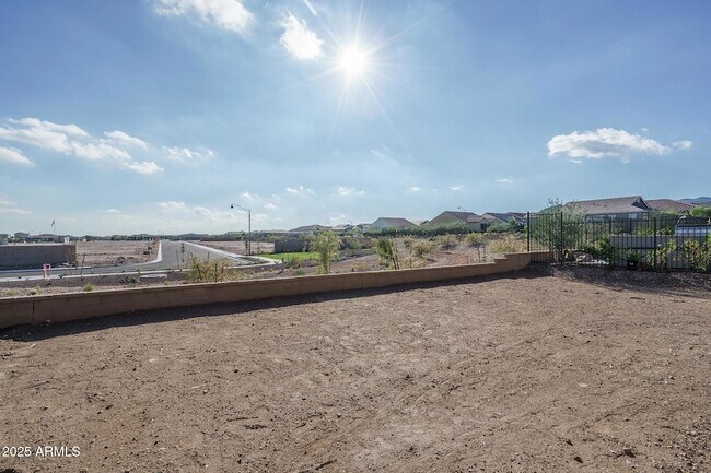 Building Photo - 20607 W Rancho Dr