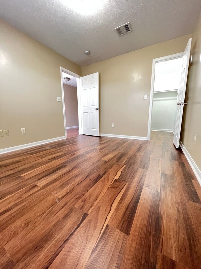 Building Photo - Pine Landing Homes