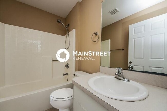 Building Photo - 3 Bedroom Pet-Friendly Home in Mims, FL with Main Street Renewal