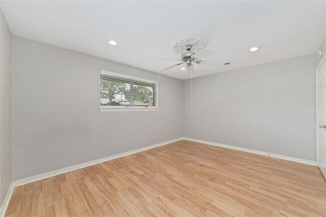 Building Photo - 4118 Donna Lynn Dr