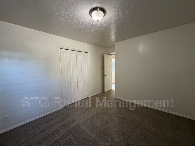 Building Photo - 473 E 1100 S