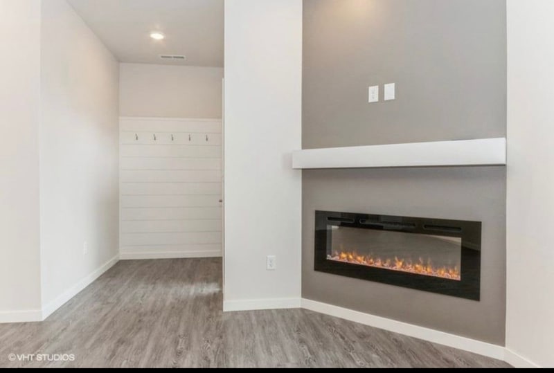 Building Photo - 2242 Denison Ave