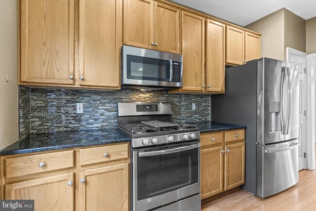 Building Photo - 6385 Levtov Landing