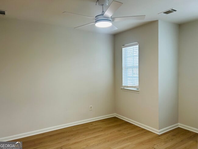 Building Photo - 11 Rockcress Ct