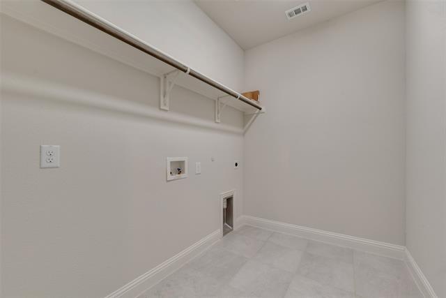 Building Photo - 3200 Glendale Dr