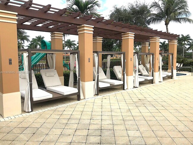 Building Photo - 15315 SW 31st Terrace