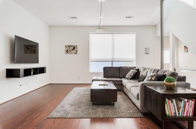 Building Photo - Immaculate 2-Story Urban Loft Townhome wit...