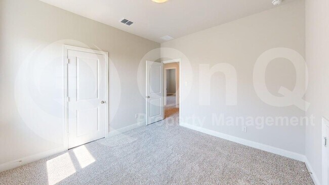 Building Photo - 920 Lido Ln