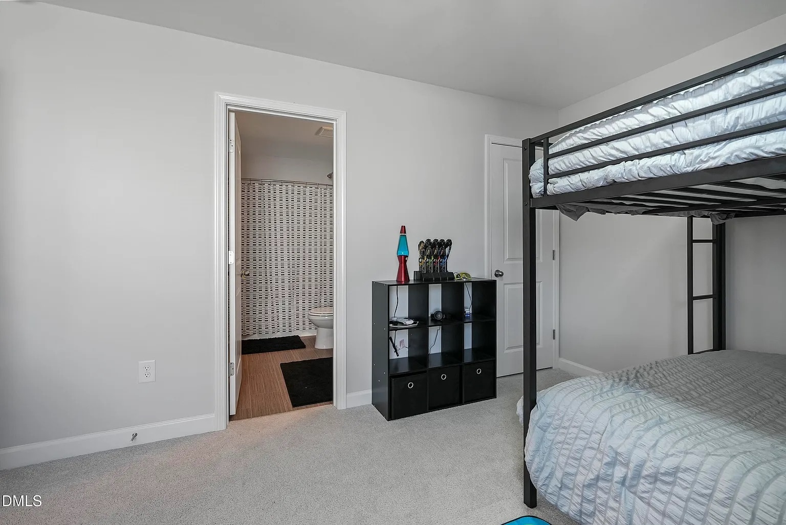 Building Photo - Room in House on Longleaf Gln Ln