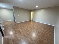 Building Photo - Rent Ready *** Cozy Condo in A Great Location***