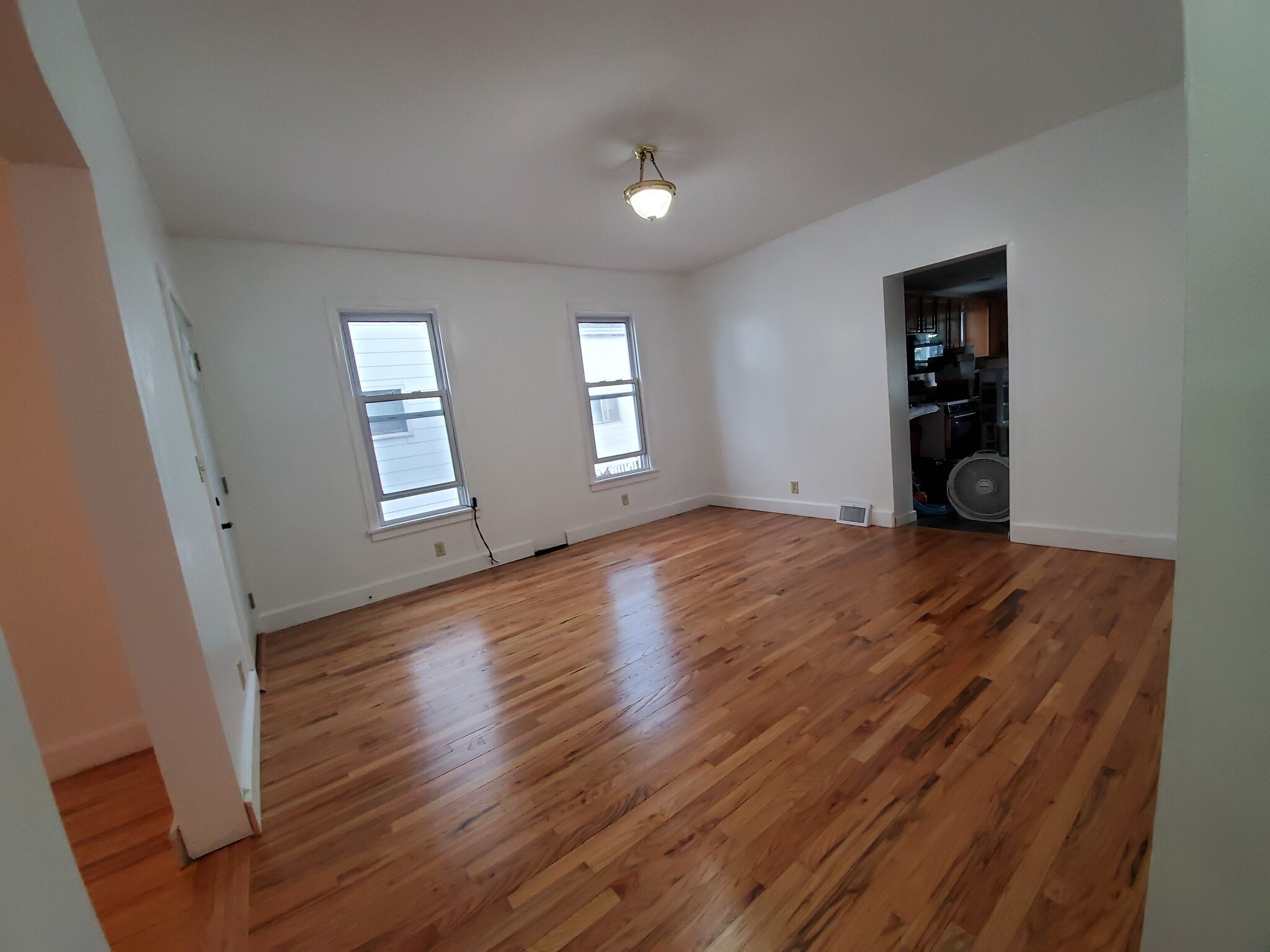 Building Photo - 116 1st Ave