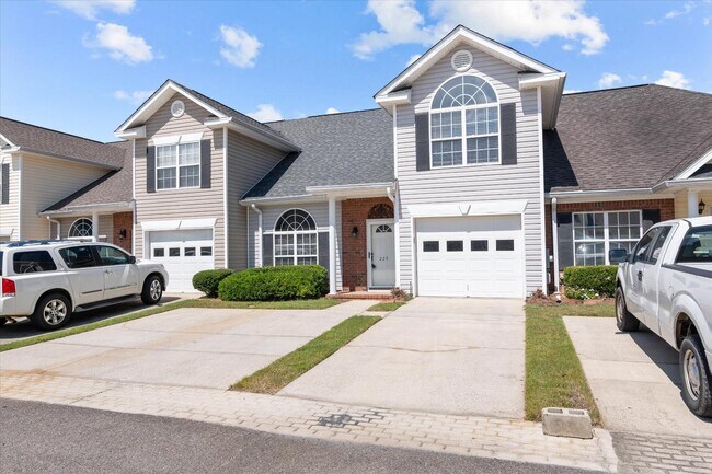 Building Photo - 229 Nicklaus Ct