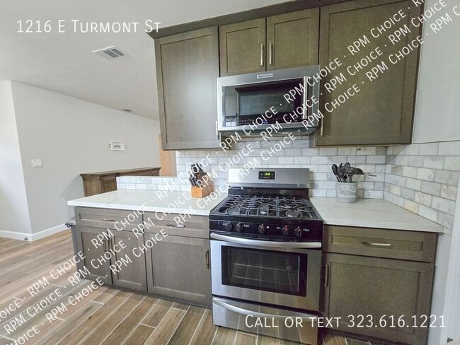 Building Photo - 1216 E Turmont St