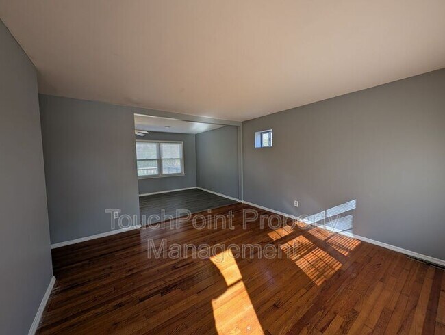 Building Photo - 4737 Pineleaf Dr