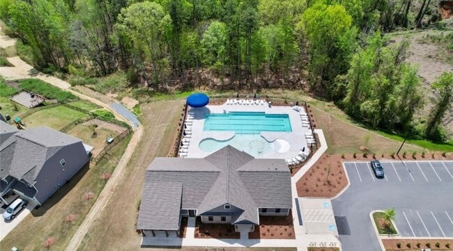Building Photo - Beautiful Like new 3 bedroom Home in Gambi...