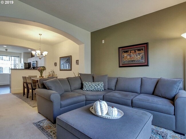 Building Photo - 2 Bedroom 2.5 Bathroom with 2 Tandem Car garage ~ Convenient Cedar Mill Location Near St. Vincent...