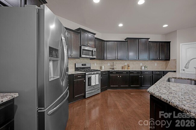 Building Photo - 132 Cherry Bark Dr