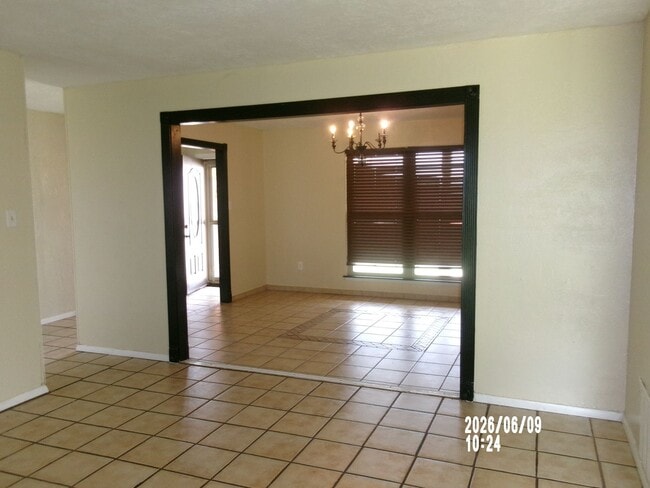 Building Photo - 2205 NW 50th St