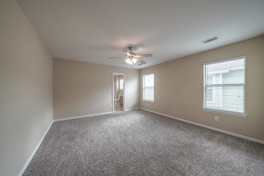 Building Photo - 20727 Cypress Crescent Ln