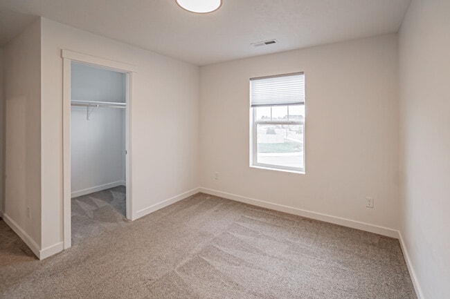 Building Photo - 12220 W Terrazzo Dr