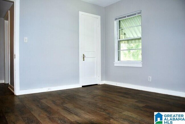 Building Photo - 3257 Allison-Bonnett Memorial Dr