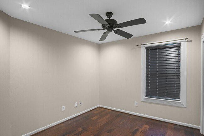 Building Photo - 9022 Durham Manor Ln