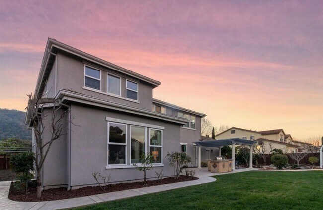 Building Photo - 1705 Laguna Creek Ln