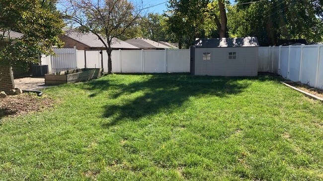 Building Photo - 4783 Loxley Dr