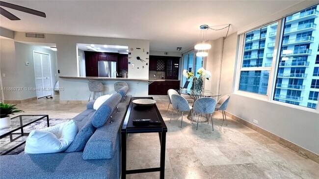 Building Photo - 3505 S Ocean Dr