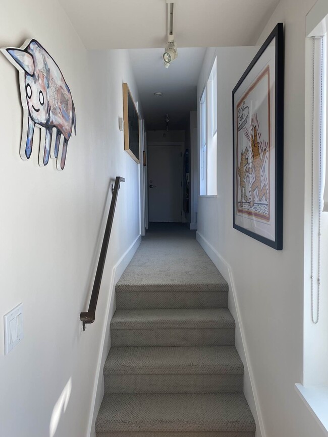 Hallway to bedrooms in back - 1171 Oak St