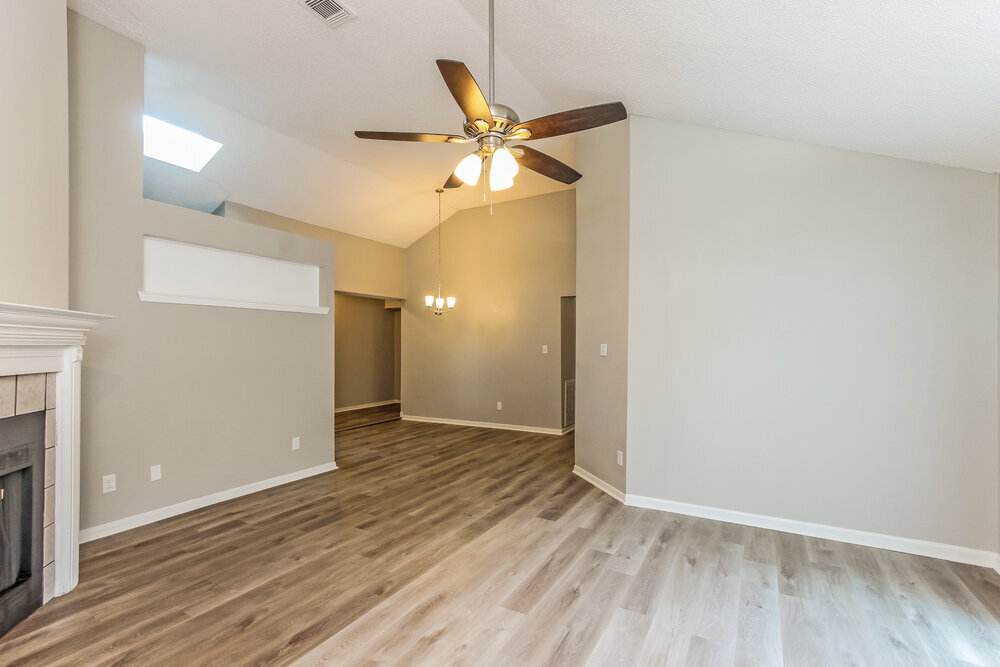 Building Photo - 6736 Poppy Dr