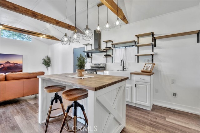 Building Photo - 6512 Coldwater Canyon Ave