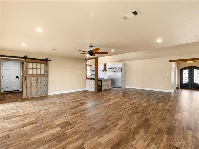 Building Photo - 4915 T W King Rd