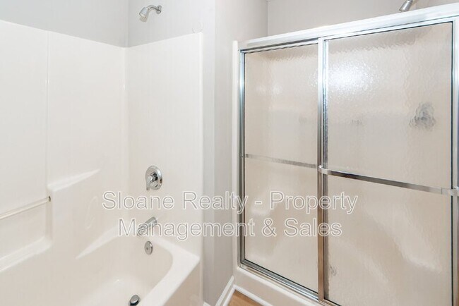 Building Photo - 1322 Pinnacle Ln