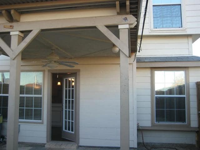 Building Photo - 3908 Oceanside Dr