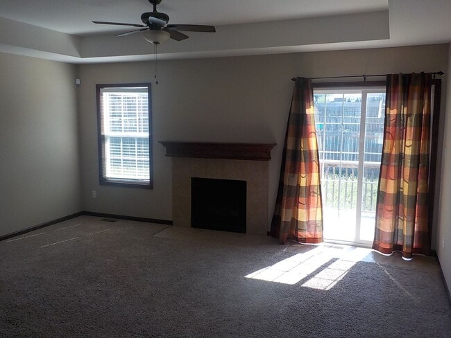Building Photo - 1509 Hickory Ln