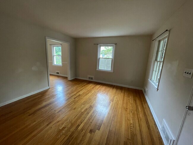 Building Photo - 5937 Monticello Rd