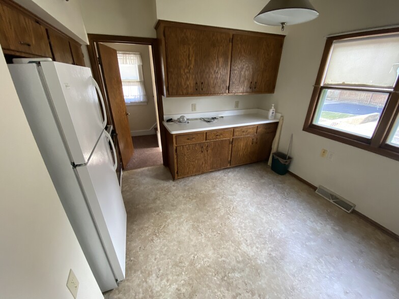 Building Photo - 414 N 63rd St