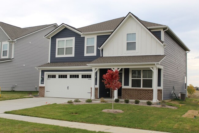 Building Photo - Spacious 5 BR Home in Brownsburg!