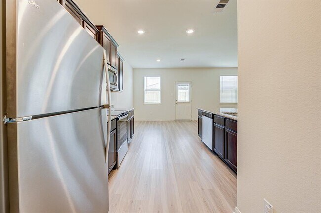 Building Photo - 28057 Irving Dr